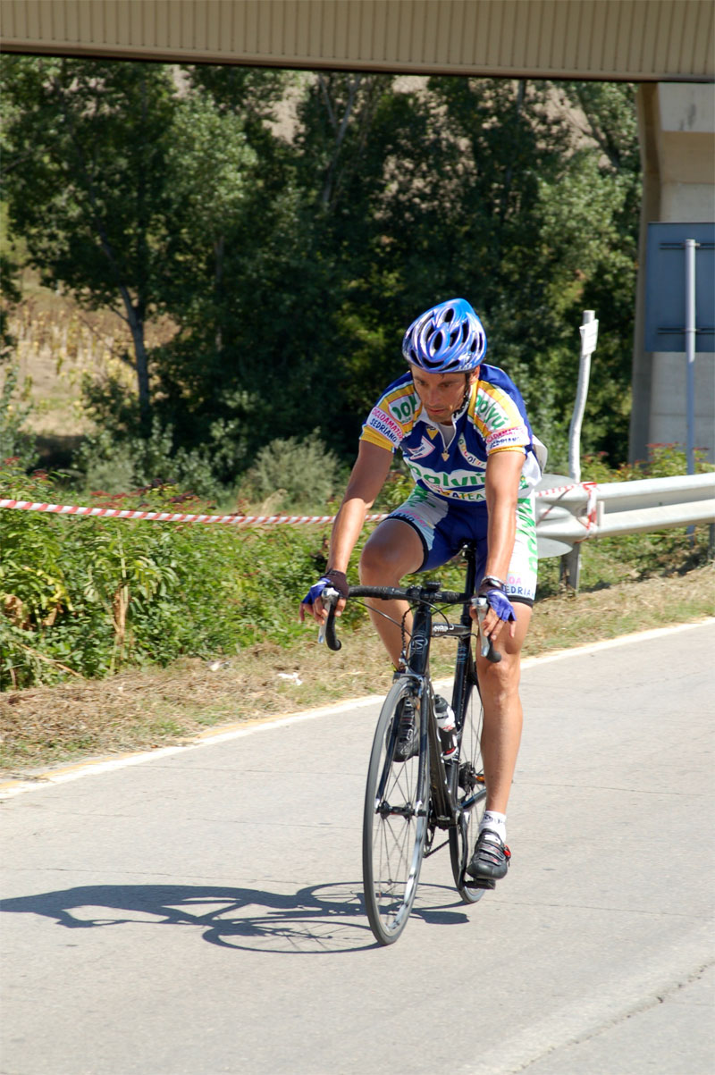 gal/2006/07 - Fondo della Valdarbia II serie/3 - Su e giu per le crete e  l arrivo/DSC_0076-01.jpg